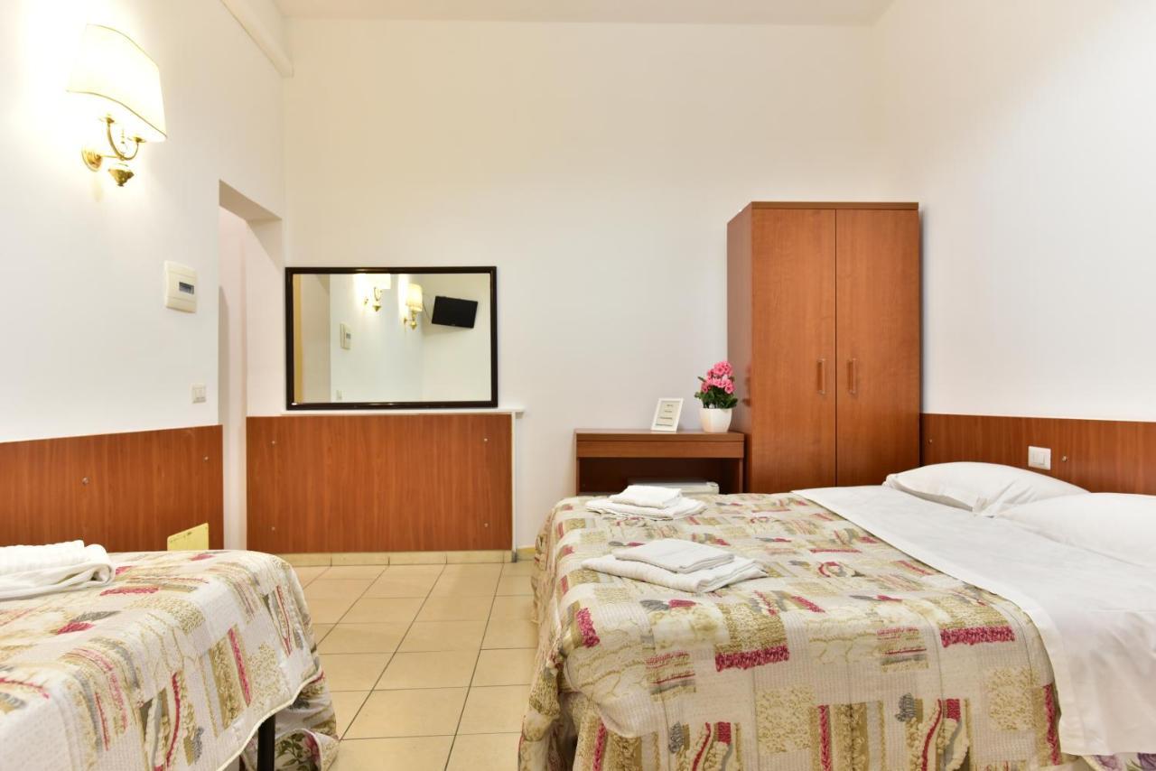 B&B Rome Terminal House ภายนอก รูปภาพ