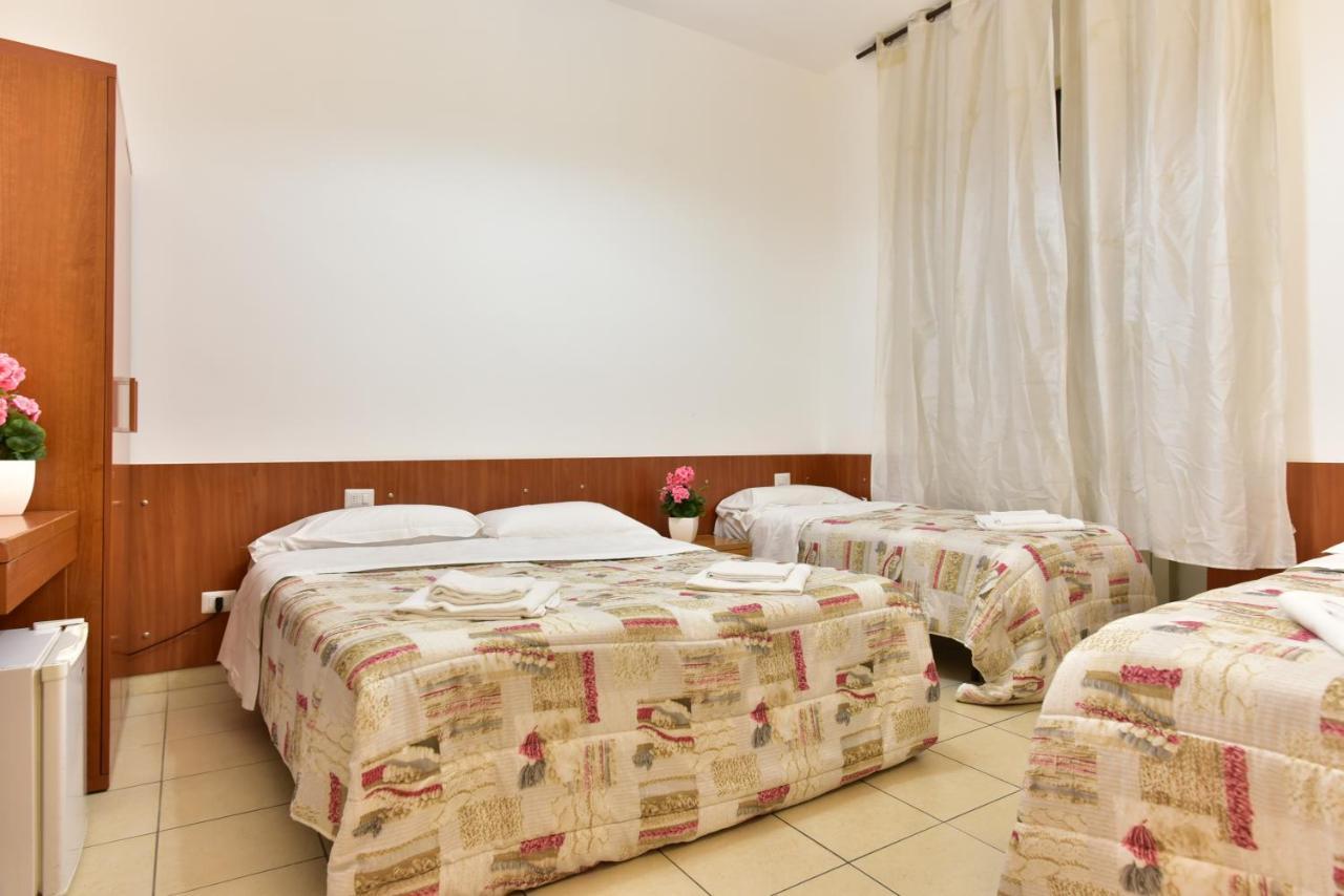 B&B Rome Terminal House ภายนอก รูปภาพ