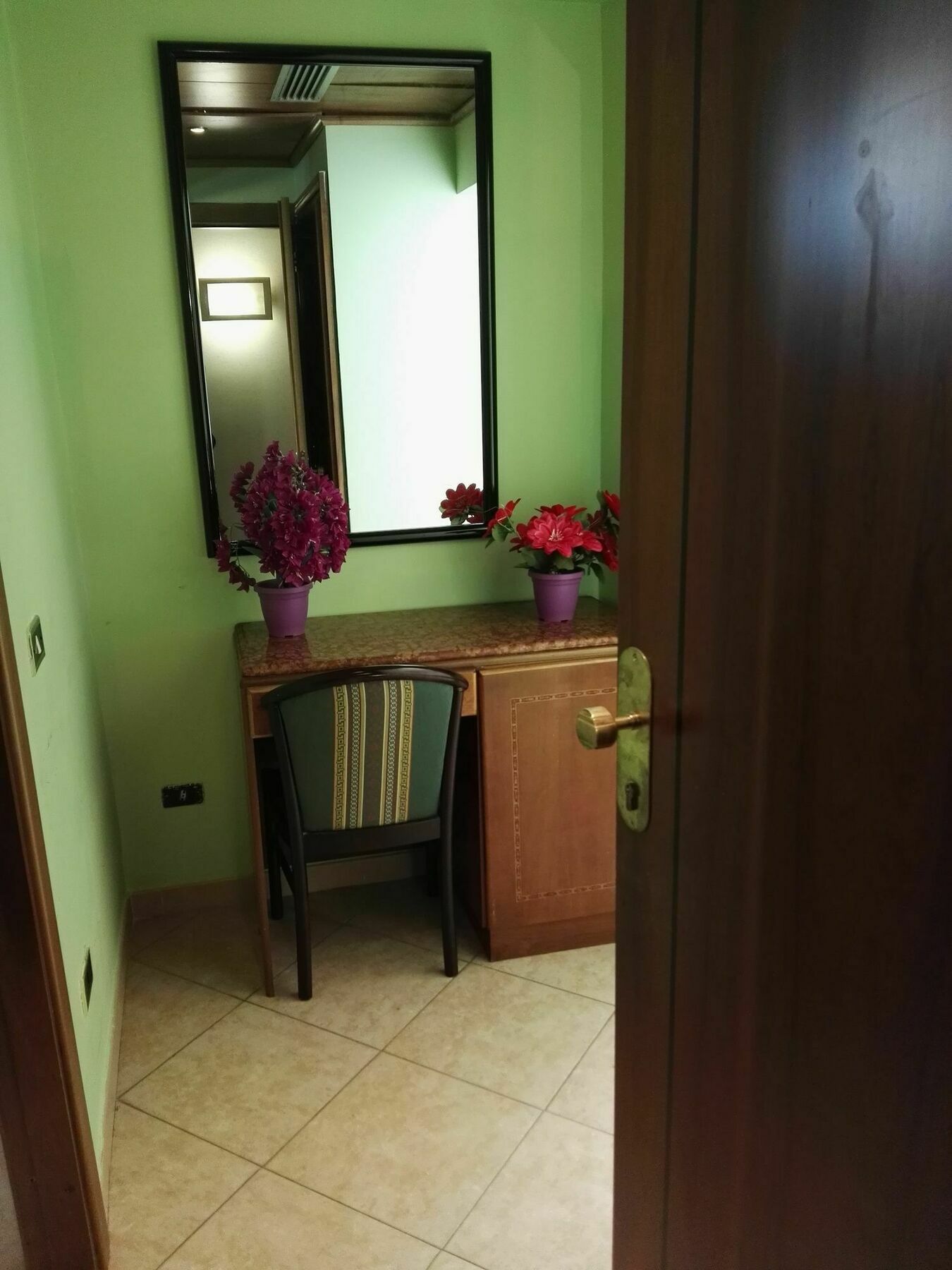 B&B Rome Terminal House ภายนอก รูปภาพ